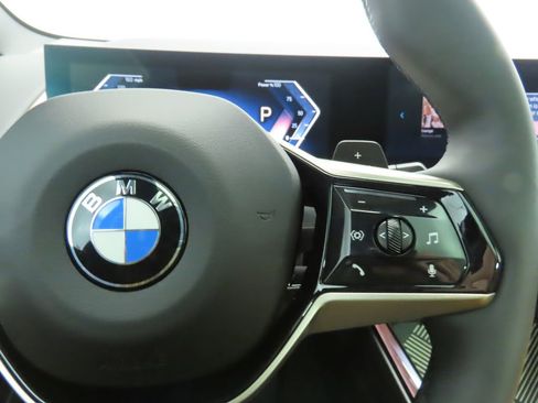 Used 2025 BMW X3 xDrive30i w/ Convenience Package image 12