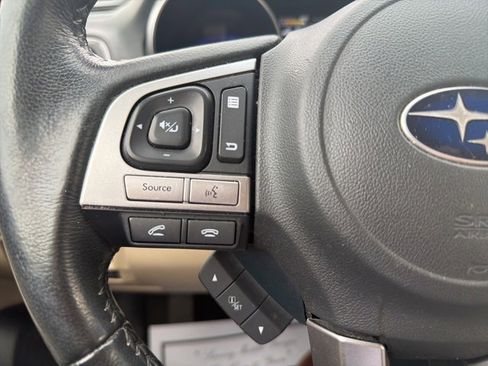 Used 2017 Subaru Outback 2.5i Limited image 18