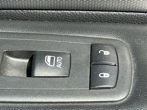 Used 2018 Dodge Durango GT AWD/4WD image 39