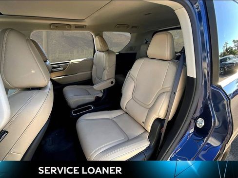 Used 2025 INFINITI QX80 Pure image 26