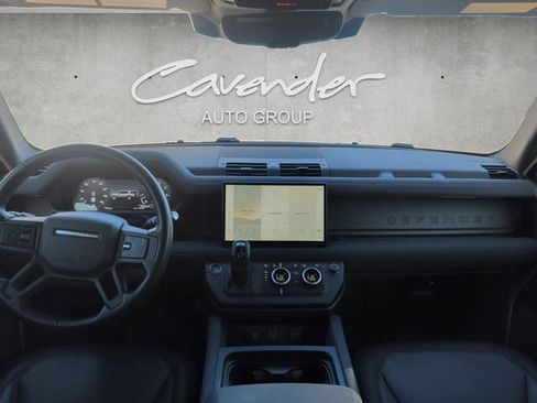 Used 2023 Land Rover Defender 130 X-Dynamic SE image 20