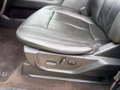 Used 2020 Ford Expedition XLT w/ Equipment Group 202A RWD image 20
