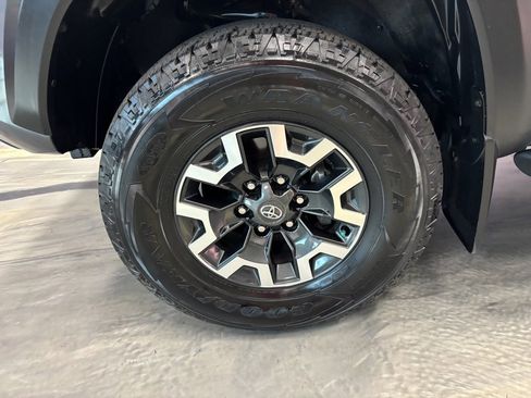 Used 2021 Toyota Tacoma TRD Off-Road image 23