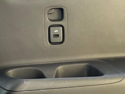 Used 2021 Buick Enclave Premium w/ Sun and Sites Package image 38