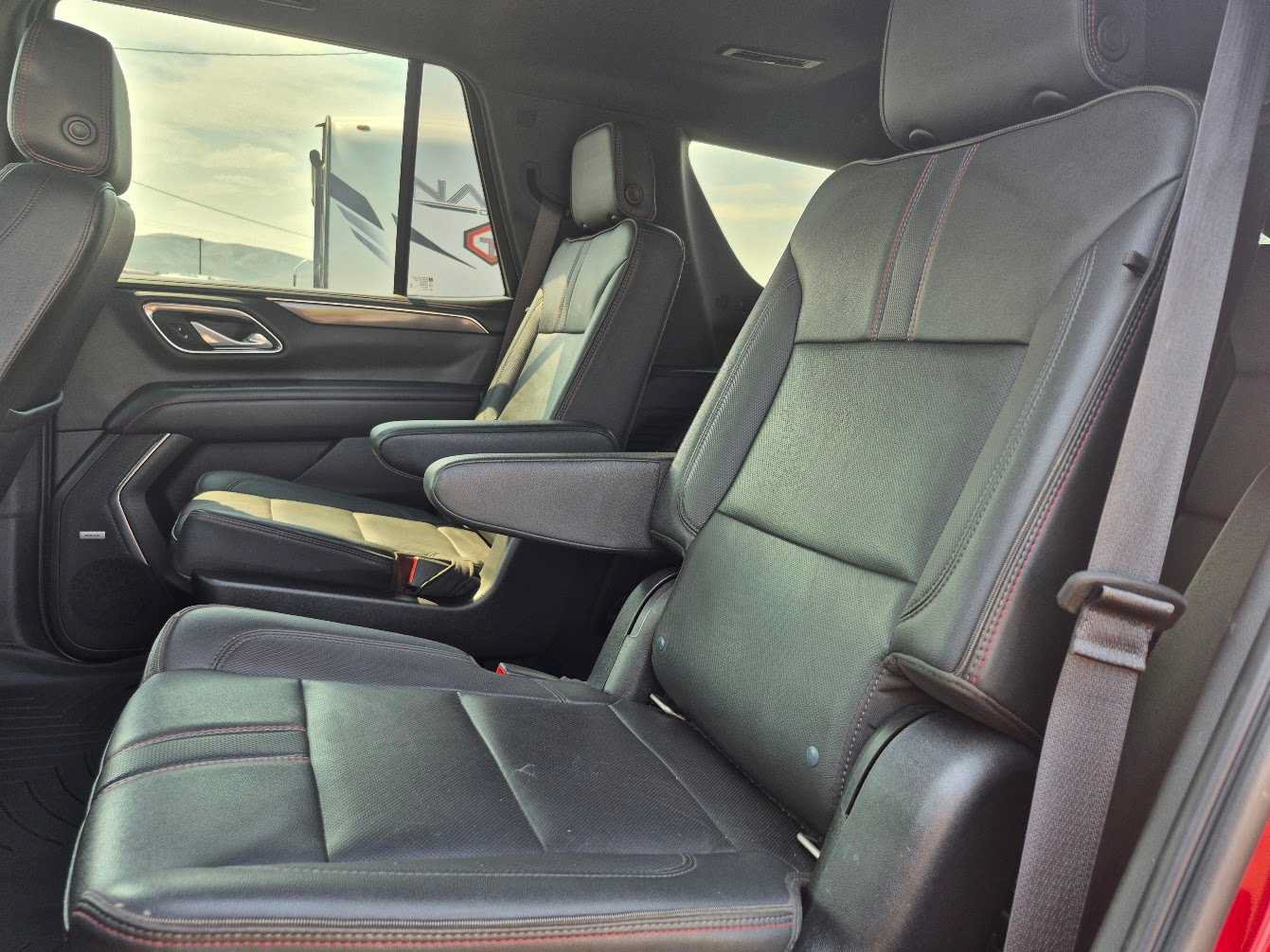 Used 2021 Chevrolet Tahoe RST w/ Luxury Package AWD/4WD image 36