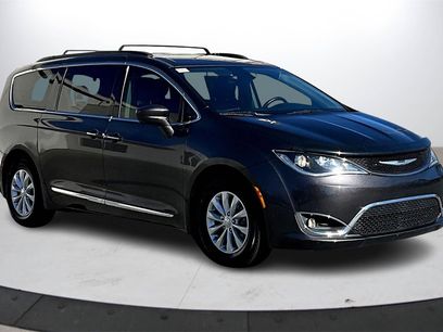 Used 2017 Chrysler Pacifica Touring-L