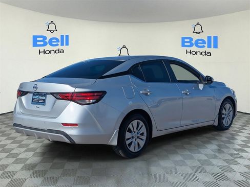 Used 2023 Nissan Sentra S image 4