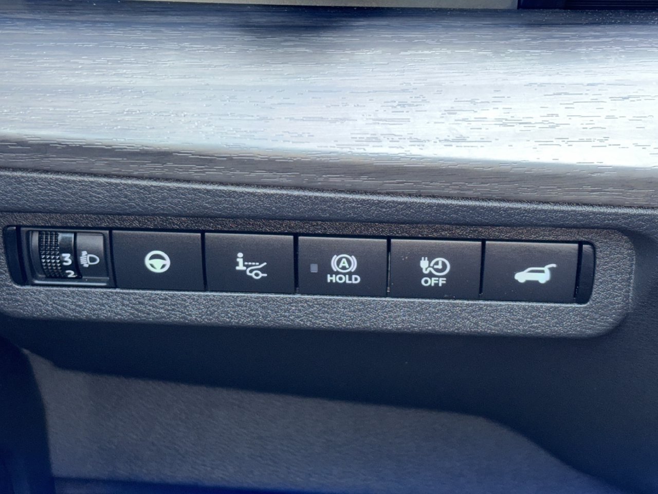 Certified 2024 Nissan Ariya AWD image 21