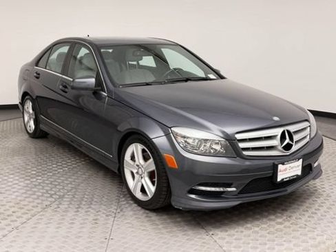 Used 2011 Mercedes-Benz C 300 4MATIC Sedan image 8