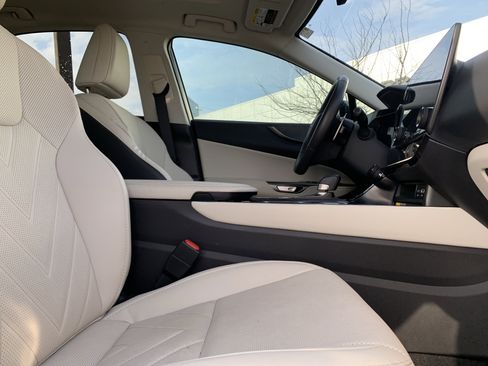 Used 2025 Lexus NX 350 AWD w/ Accessory Package (2T) image 35