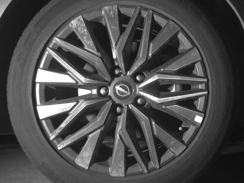 Used 2025 Nissan Altima 2.5 SV FWD image 16