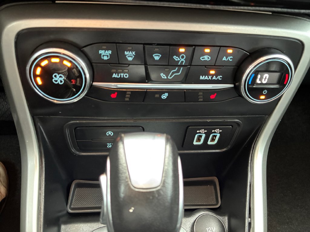 Used 2020 Ford EcoSport Titanium FWD image 4