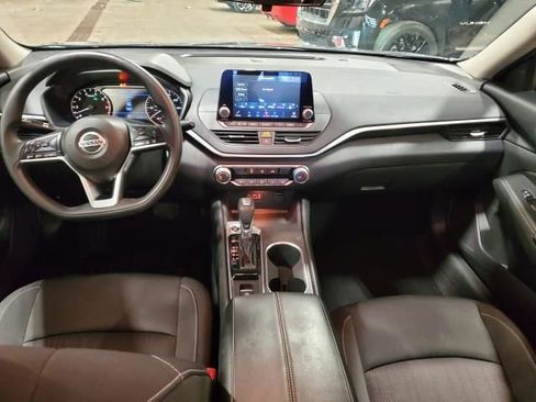 Used 2022 Nissan Altima 2.5 SV image 11