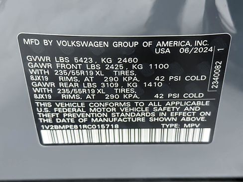 Used 2024 Volkswagen ID.4 2WD image 28