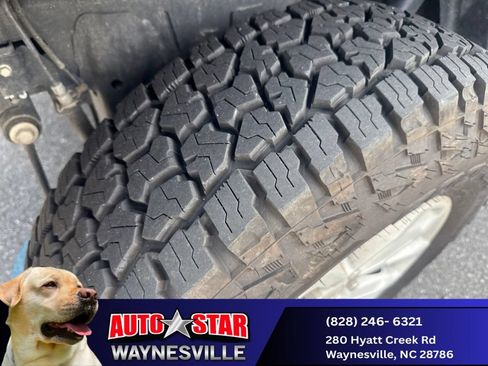 Used 2023 Jeep Gladiator Sport AWD/4WD image 20