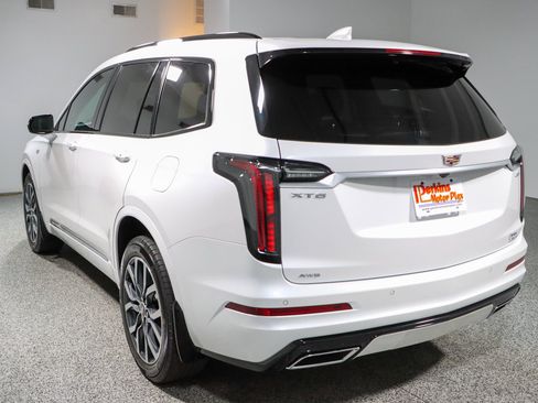 Used 2023 Cadillac XT6 Sport AWD/4WD image 9