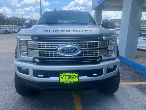 Used 2019 Ford F250 Platinum w/ Platinum Ultimate Package AWD/4WD image 5