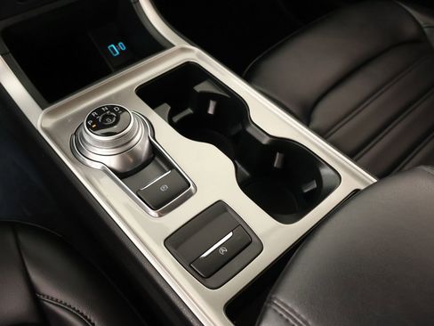 Used 2024 Ford Edge SEL AWD/4WD image 8