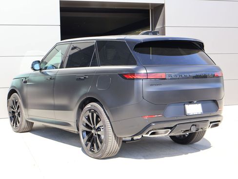 New 2026 Land Rover Range Rover Sport Dynamic SE AWD/4WD image 8