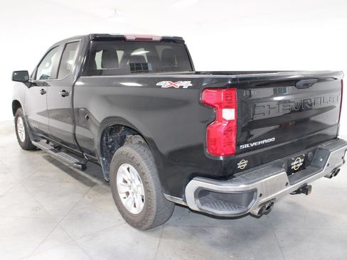 Used 2020 Chevrolet Silverado 1500 LT AWD/4WD image 7
