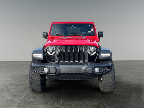 Used 2023 Jeep Wrangler Unlimited image 2