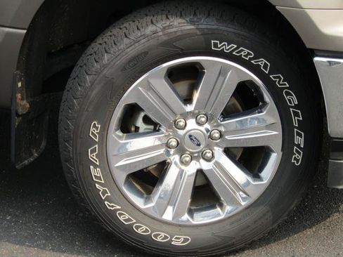 Used 2020 Ford F150 XLT w/ Equipment Group 302A Luxury AWD/4WD image 6