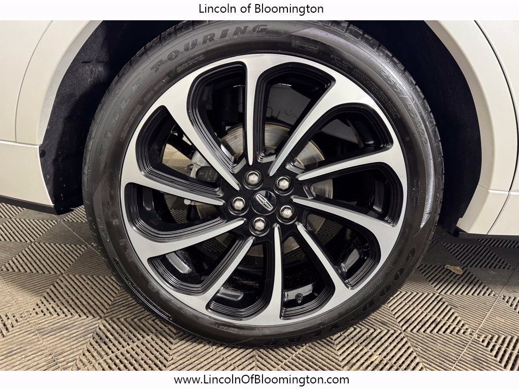 Used 2025 Lincoln Nautilus Black Label AWD/4WD image 27