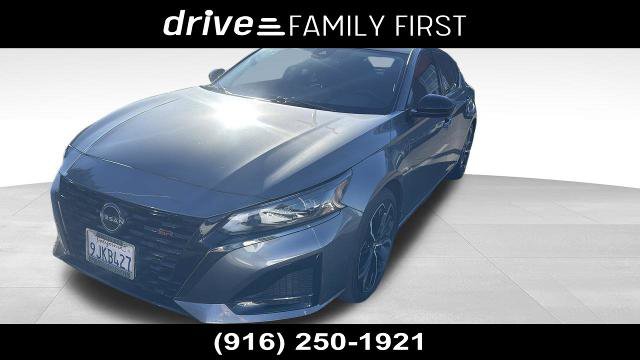 Certified 2023 Nissan Altima 2.5 SR w/ SR Premium Package FWD image 1