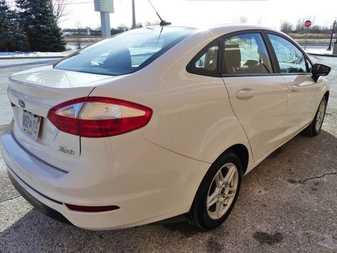 Used 2018 Ford Fiesta SE image 10