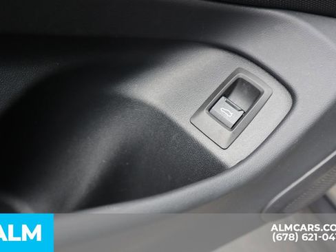 Used 2024 BMW i5 eDrive40i w/ Convenience Package image 17