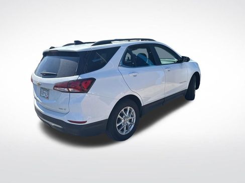 Used 2023 Chevrolet Equinox LT image 4
