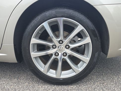 Used 2014 Toyota Avalon XLE Touring FWD image 31