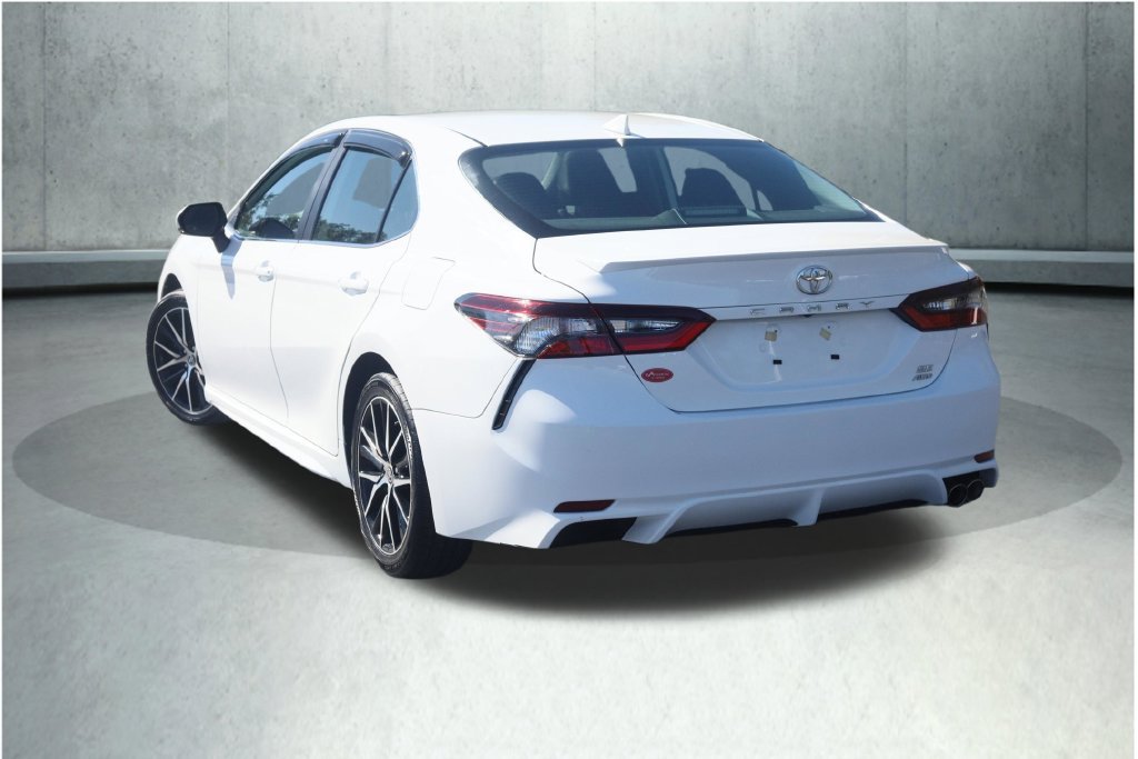 Used 2024 Toyota Camry SE w/ Cold Weather Package AWD/4WD image 33