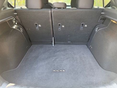 Used 2025 Nissan Kicks Play S FWD image 7