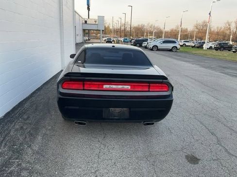 Used 2011 Dodge Challenger R/T image 7
