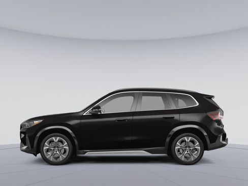 New 2026 BMW X1 xDrive28i w/ Convenience Package image 2