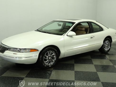 Used 1993 Lincoln Mark VIII RWD image 6