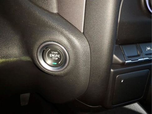 Used 2022 Chevrolet Silverado 1500 Custom Trail Boss AWD/4WD image 25