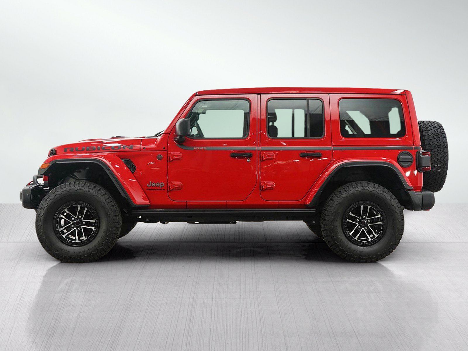 Used 2025 Jeep Wrangler Unlimited Rubicon w/ XTREMEE 35" Tire Package AWD/4WD image 2