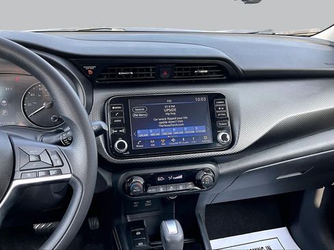 Used 2021 Nissan Kicks SV FWD image 7