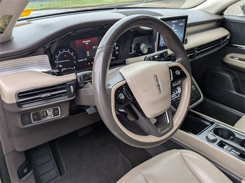 Used 2020 Lincoln Corsair FWD w/ Equipment Group 101A image 11