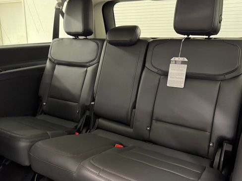 New 2025 Ford Expedition Max Active image 40