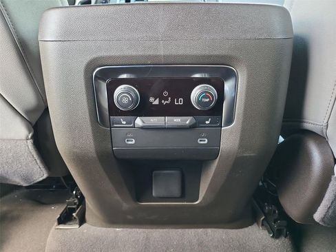 Used 2024 Chevrolet Tahoe LT w/ Luxury Package RWD image 13