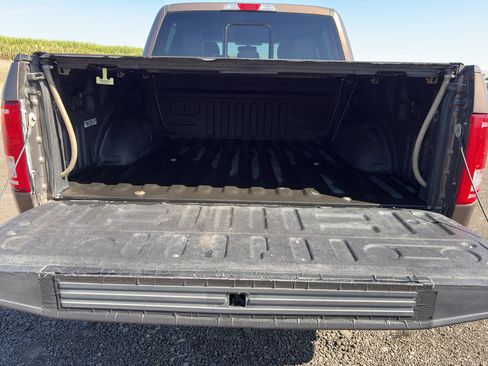 Used 2017 Ford F150 XLT w/ Equipment Group 302A Luxury AWD/4WD image 10