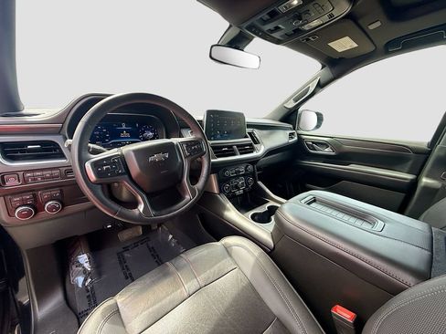 Used 2022 Chevrolet Suburban RST w/ Sport Performance Package AWD/4WD image 9