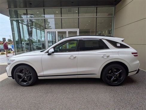 Used 2026 Genesis GV70 2.5T Sport Prestige image 2