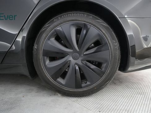 Used 2023 Tesla Model S AWD/4WD image 9