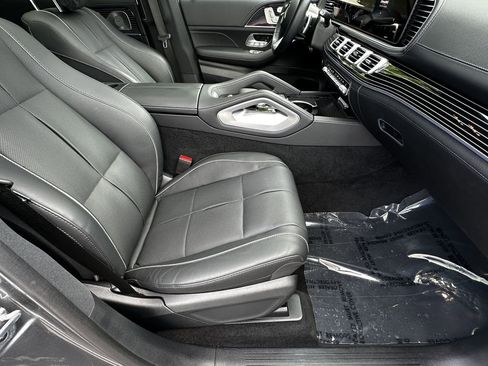 Certified 2025 Mercedes-Benz GLS 450 4MATIC image 15