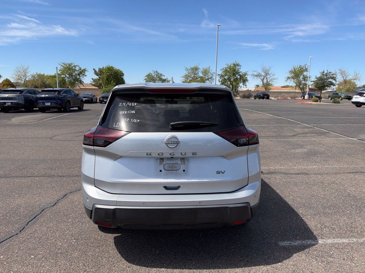 Used 2024 Nissan Rogue SV FWD image 6