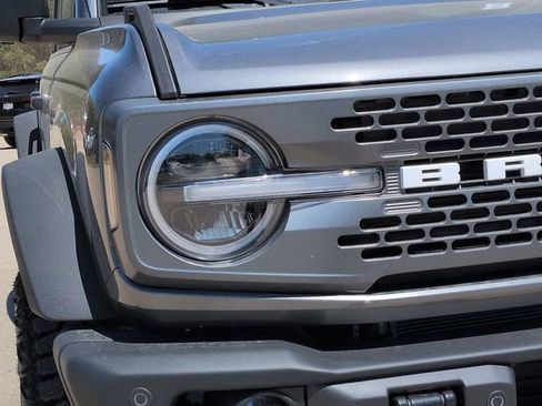 New 2026 Ford Bronco Badlands image 9